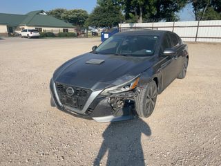 2022 Nissan Altima SV FWD - Exterior Front Left Corner Image